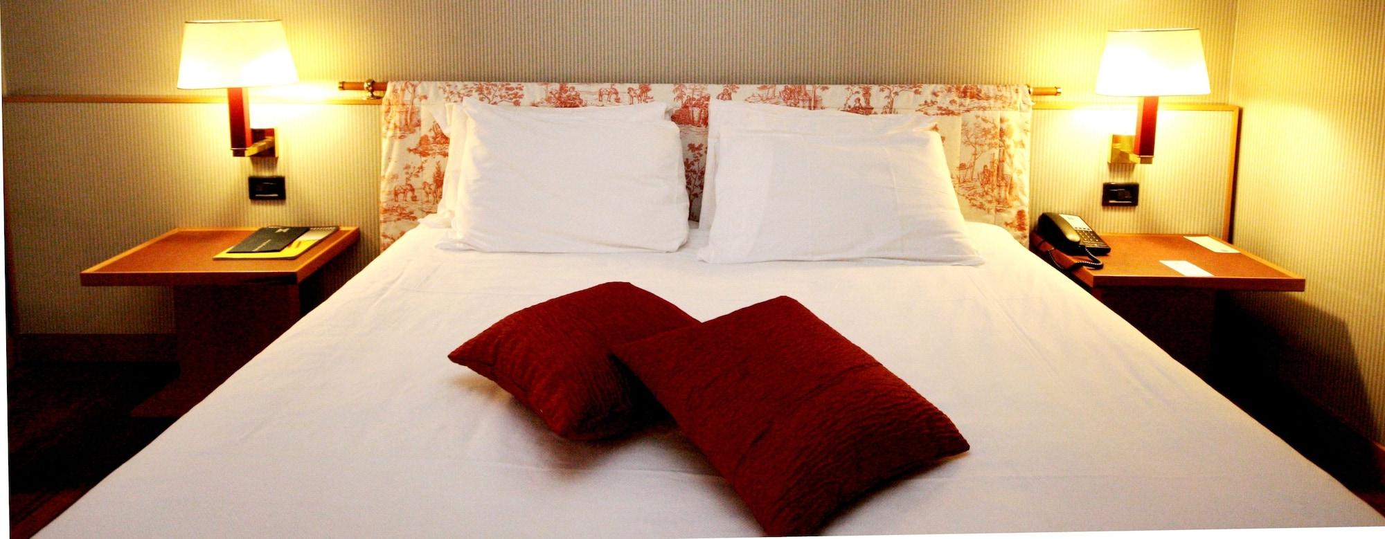 Hotel Della Rotonda Saronno Esterno foto
