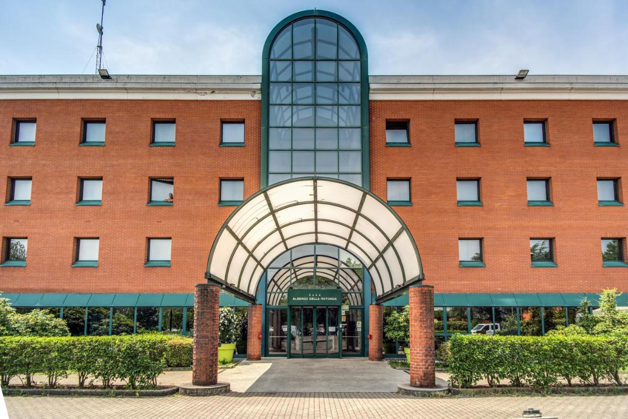 Hotel Della Rotonda Saronno Esterno foto