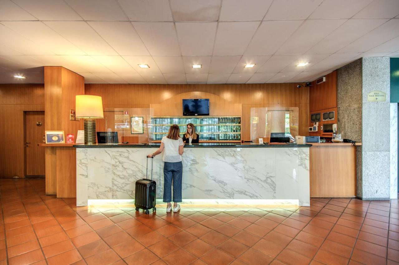 Hotel Della Rotonda Saronno Esterno foto