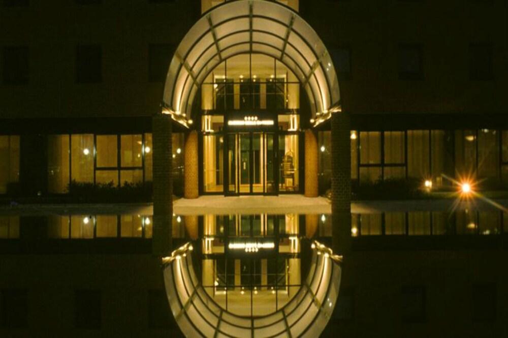 Hotel Della Rotonda Saronno Esterno foto